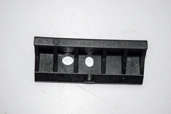 Ultime Pezzi 290101 - SQUADRETTA FISSAGGIO BATTERIAAPE 50-POKER