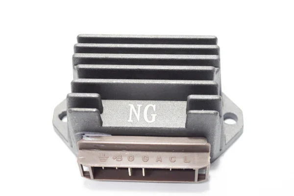 Popolare 292033 - REGOLATORE TENS.12V-26 HEXAGON-RUNNER