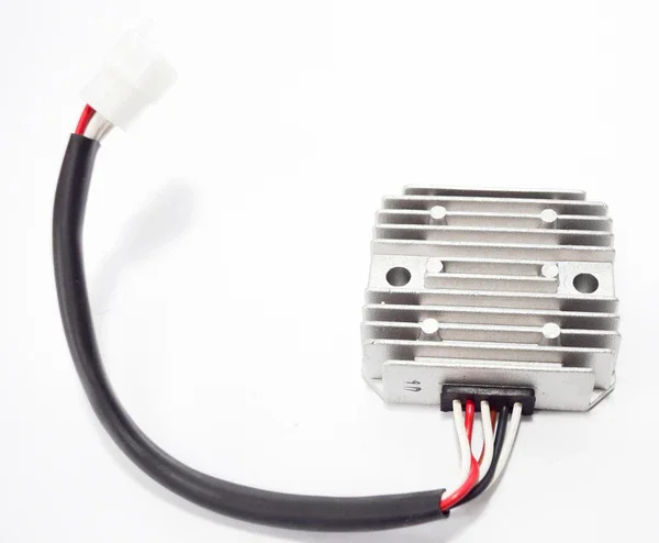 Ultimissimo Modello 172080 - REGOLAT.12V YAMAHA FZS 600 - XTZ 660/750