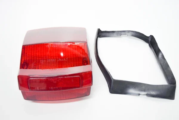 Acquista Ora 219252 - FANALE POST.AD.VESPA P125/150X-P200E