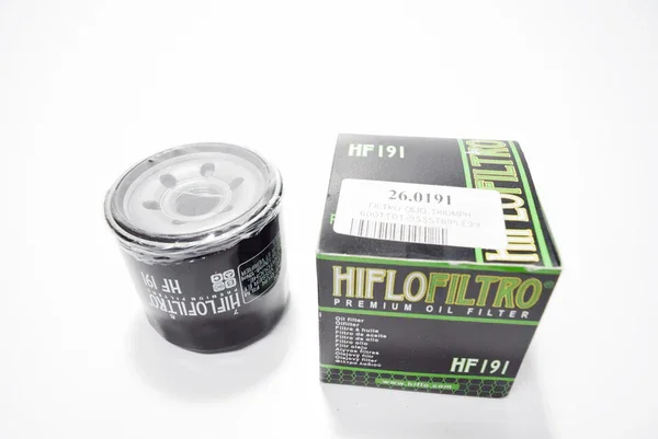 Spedizione Espresso 260191 - FILTRO OLIO TRIUMPH 600TT01-955STRIPLE99