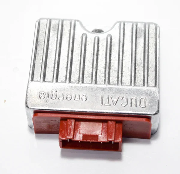 34848810 - REGOLATORE DI TENSIONE MALAGUTI F.10-12 EURO 2 2006 DUCATI CENTRALINA ROSSA Compra Adesso