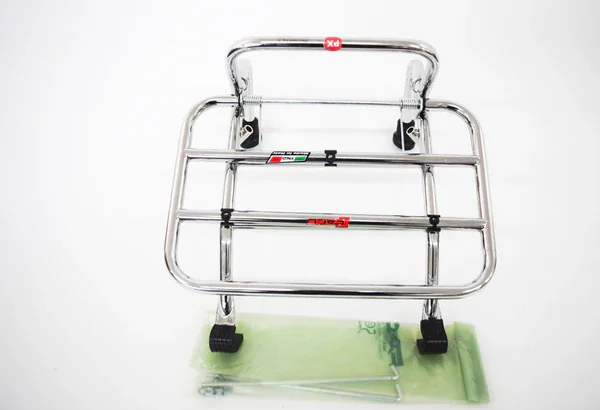 0201C - PORTAPACCHI ANTERIORE CROMATO VESPA PX FRENO A DISCO Must-Have
