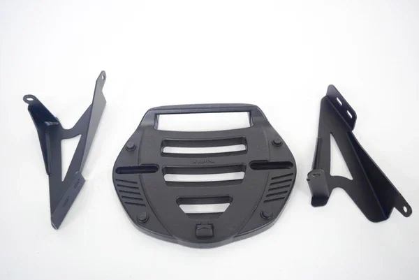 KR111M - PORTAPACCHI POSTERIORE PER BAULETTO BURGMAN 250-400 1998>2002 Offerta
