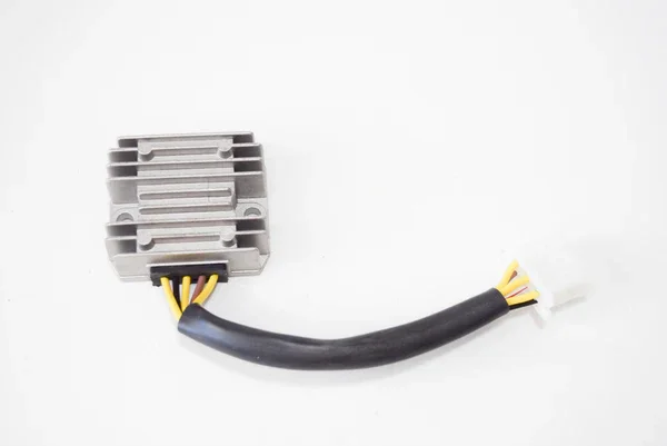 Acquista Ora 172068 - REGOLATO.12V VULCAN/EN/EX/EL 250/450/500